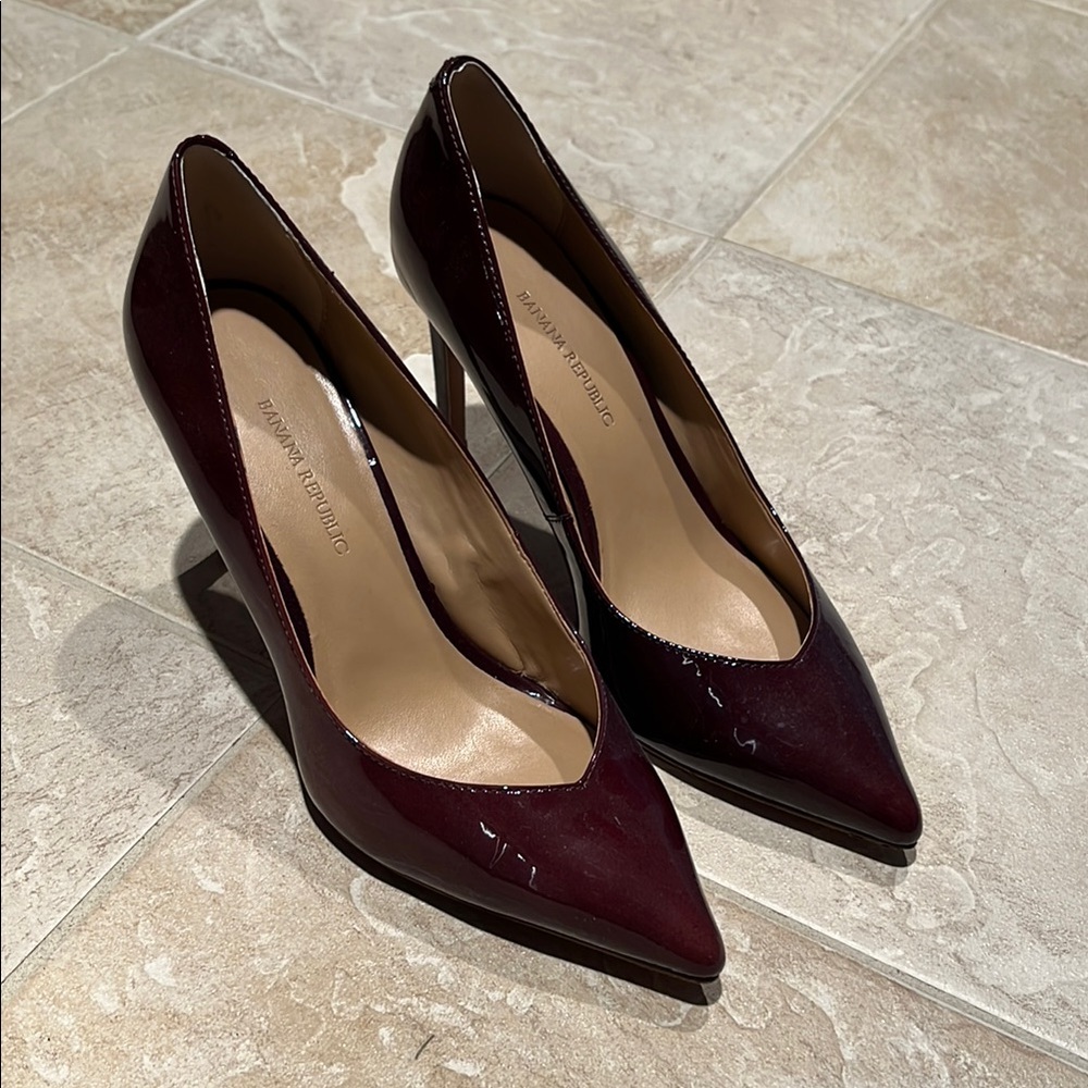 Banana Republic Women's Burgundy Heels